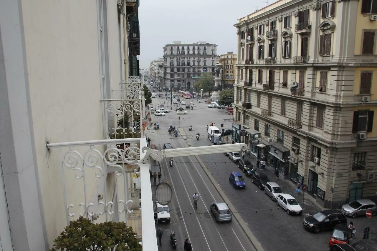 Hotel 1Bed In Basic 8 Bed Mixed Dorm Napoli