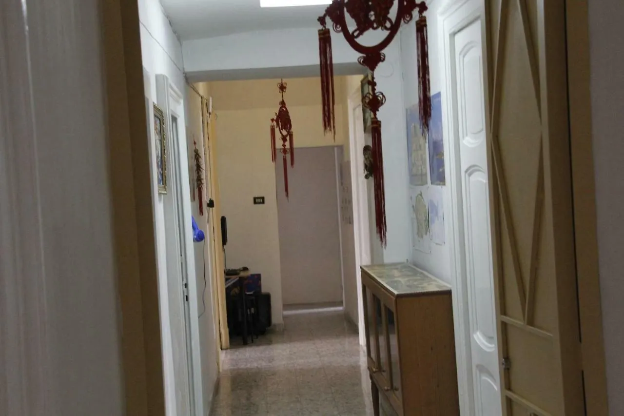 1Bed In Basic 8 Bed Mixed Dorm Hotel Naples Guest house