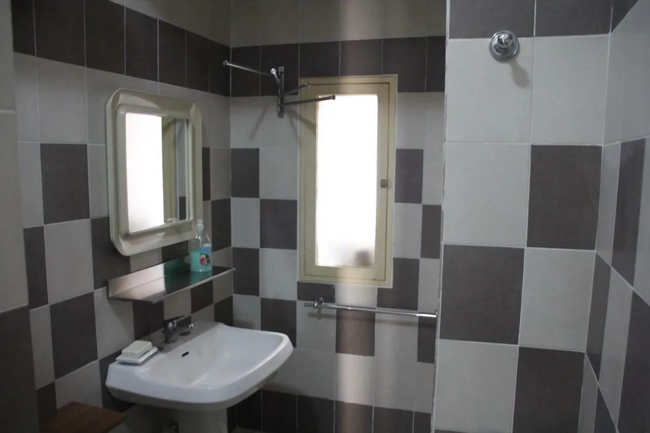 Guest house 1Bed In Basic 8 Bed Mixed Dorm Hotel Naples